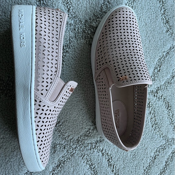 Michael Kors Olivia slip on sneakers. - Picture 3 of 4